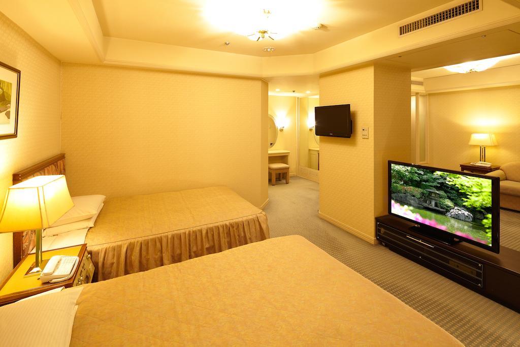 Hôtel Kokusai à Kyoto Extérieur photo