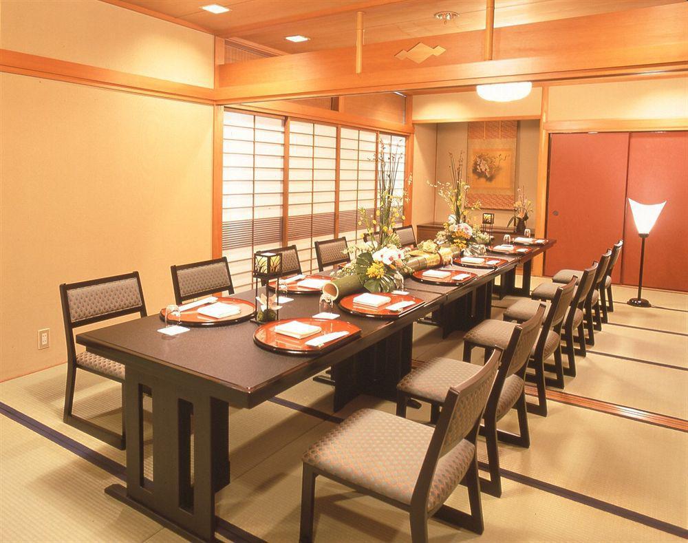 Hôtel Kokusai à Kyoto Extérieur photo